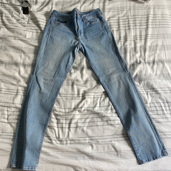 American Eagle Outfitters Denim - American eagle super stretch light wash jeans